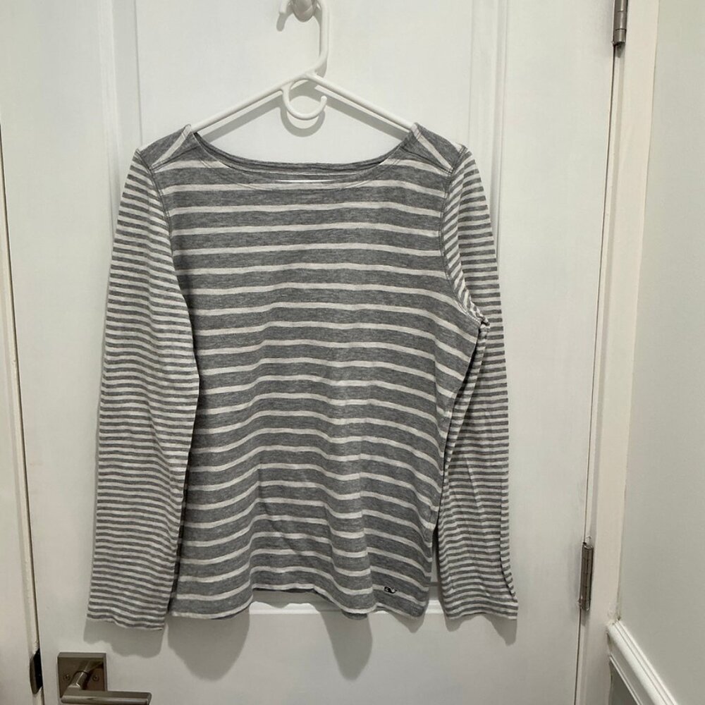 Vineyard Vines, Crewneck long sleeves T-shirt, size M, excellent condition